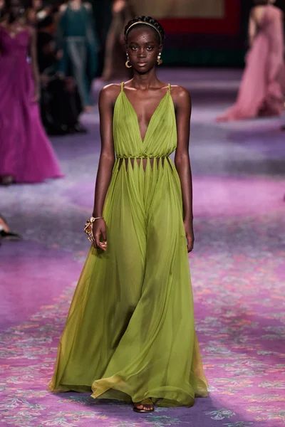 Look 73